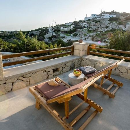 Giourgas Cottage Milos Island Ralaki Exterior photo